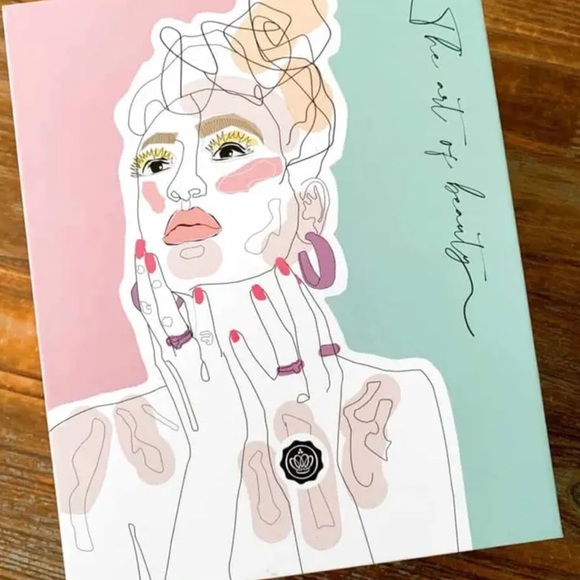 LIMITED EDITION ‘The Art Of Beauty’ Keepsake GLOSSYBOX - Picture 7 of 7